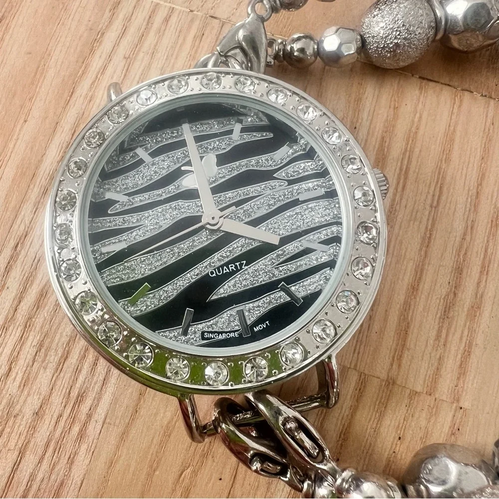 Unbranded ladies silver tone beaded bracelet watch NEW BATTERY